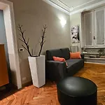 Anna Home