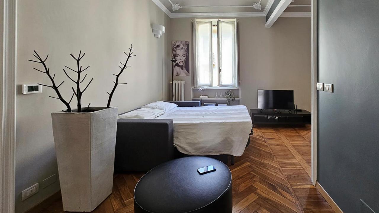 Anna * Turin